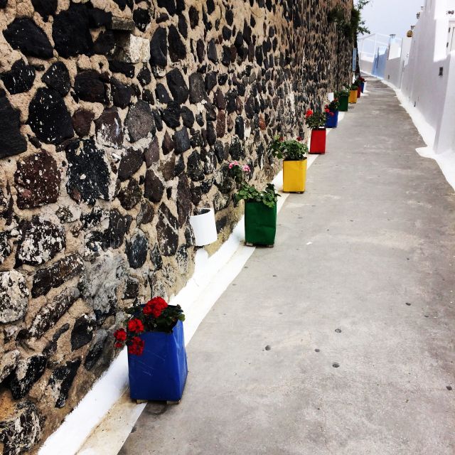 Fira: Guided Foodie Walking Tour with Tastings - The guides make or break the day