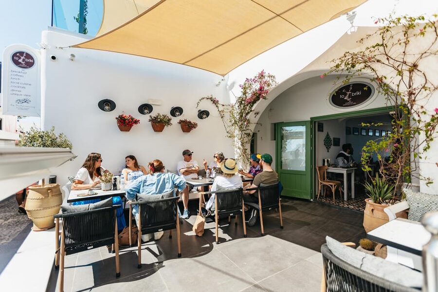 Fira: Guided Foodie Walking Tour with Tastings - The caldera path from Firostefani to Fira