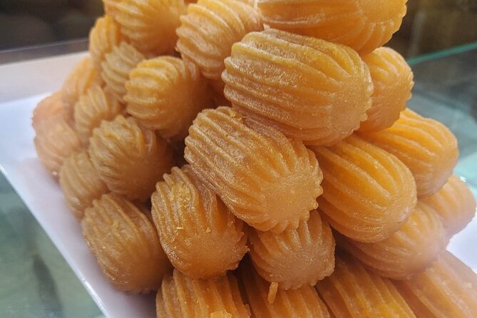 Food Tour in Mykonos - Famous Tastings - Loukoumi, spreads, cheese, and small Greek bites