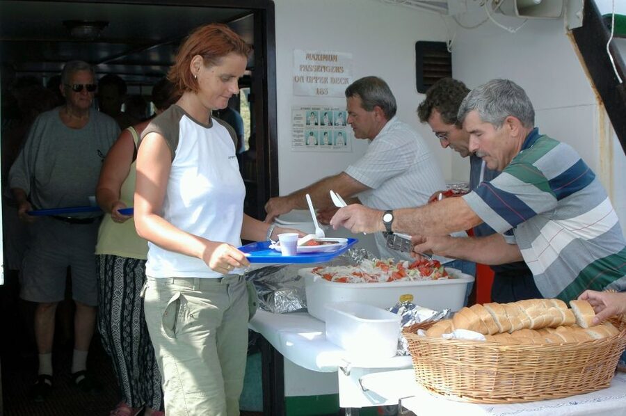 From Ag. Nikolaos: Spinalonga & Kolokytha Cruise with Lunch - Spinalonga: fortresses, stories, and a fast-moving visit