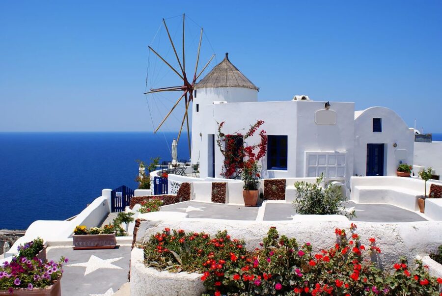 From Athens: 2-Day Santorini and Mykonos Trip - Five hours in Mykonos Town