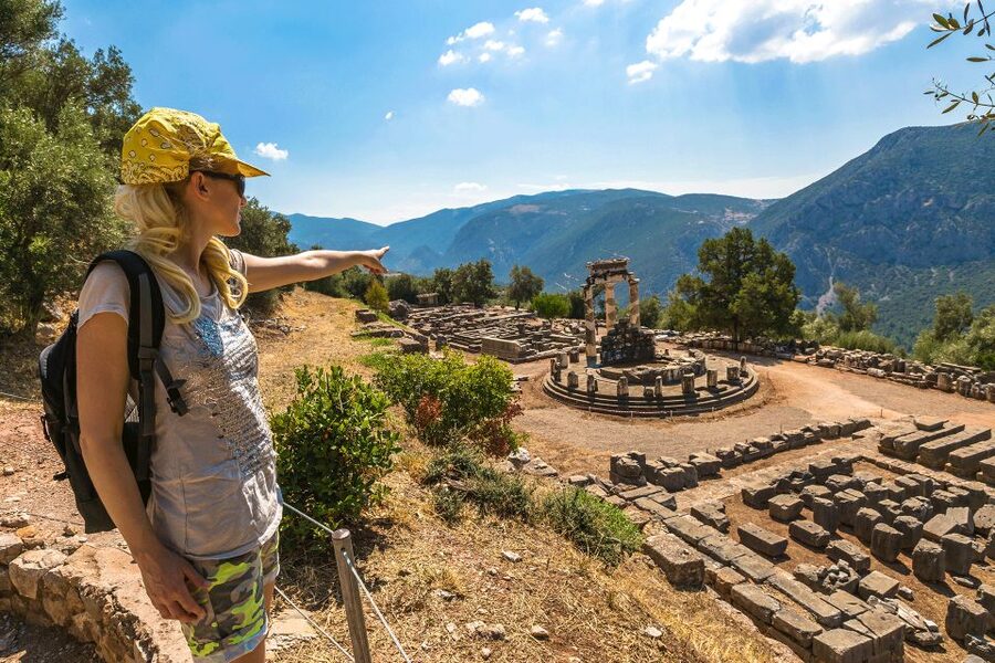 From Athens: 3 Days in Meteora & Delphi with Tours & Hotel - The sunset tour gives Meteora its best light