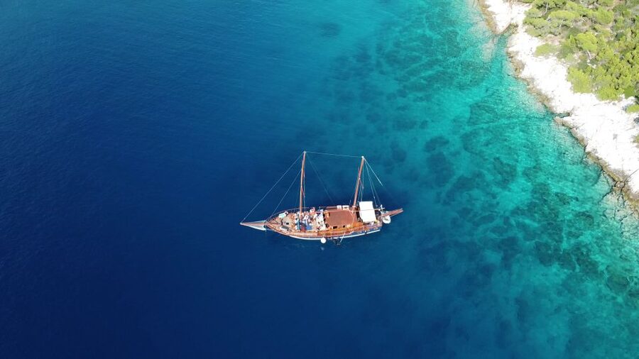 From Athens: Aegina, Agistri and Metopi Day Cruise w/ Lunch - Metopi and the open-water thrill