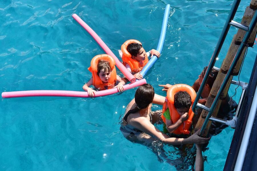 From Athens: Agistri, Moni & Aegina Day Cruise with Swimming - Aegina offers town life and pistachio treats