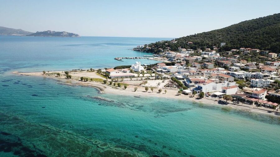 From Athens: Agistri, Moni & Aegina Day Cruise with Swimming - The return sail, music, and two different moods