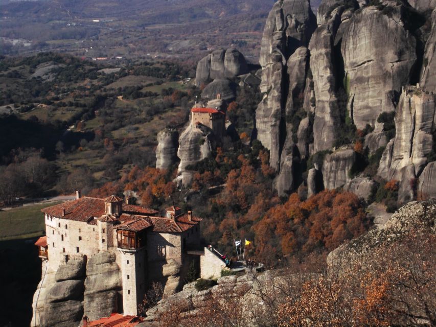 From Athens: Delphi and Meteora 2-Day Tour with Hotel - Should you book this Delphi and Meteora tour?