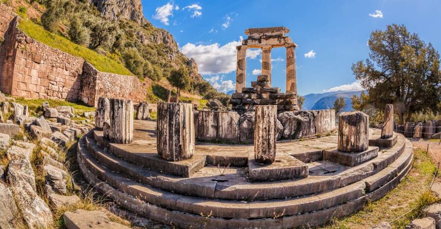From Athens: Delphi Full Day V.R. Audio Guided Tour - Key things to know before booking