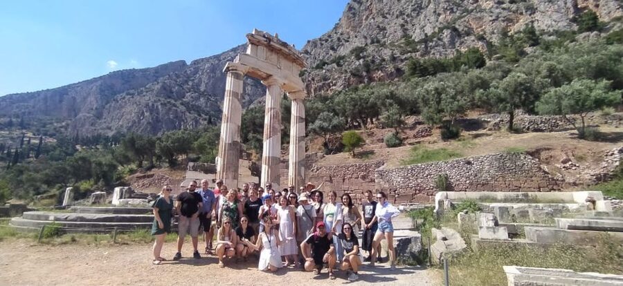 From Athens: Delphi Full Day V.R. Audio Guided Tour - Lunch and free time in a mountain village