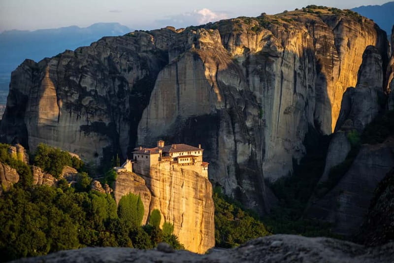 From Athens: Meteora Monasteries and Hermit Caves Tour - The four-hour circuit around Meteora