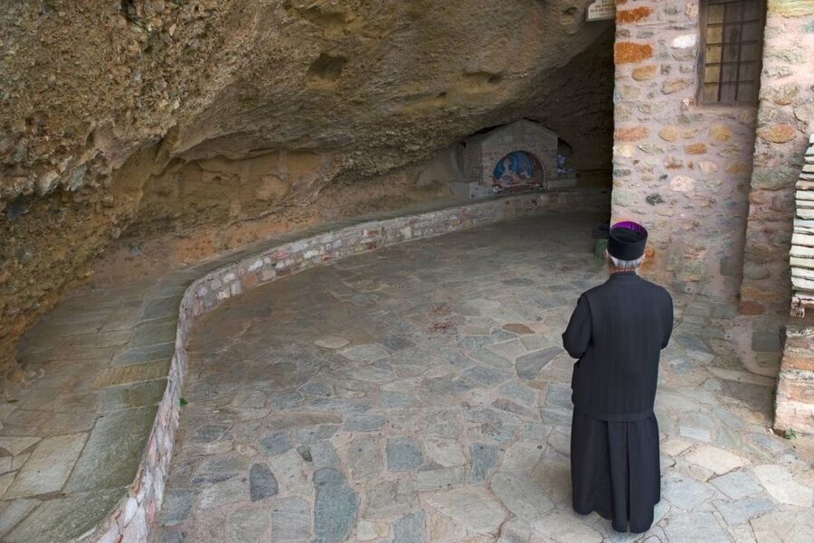 From Athens: Meteora Monasteries and Hermit Caves Tour - Clothing rules and what to carry
