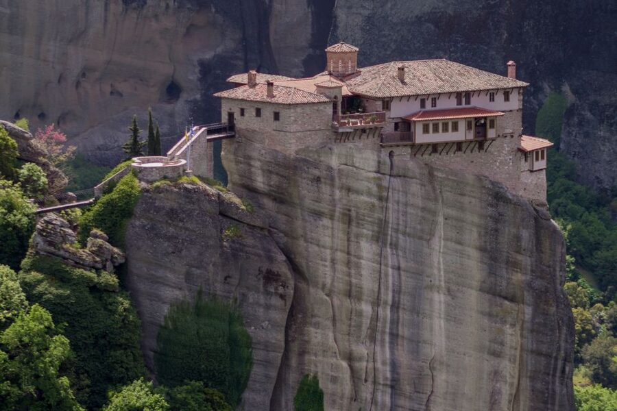 From Athens: Meteora Train Trip with Overnight Stay - Who should book this Meteora overnight?