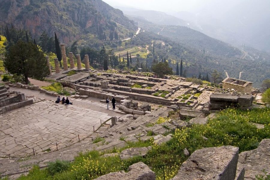From Athens: Temple of Apollo and Oracle Delphi Day Trip - Key points to know before booking