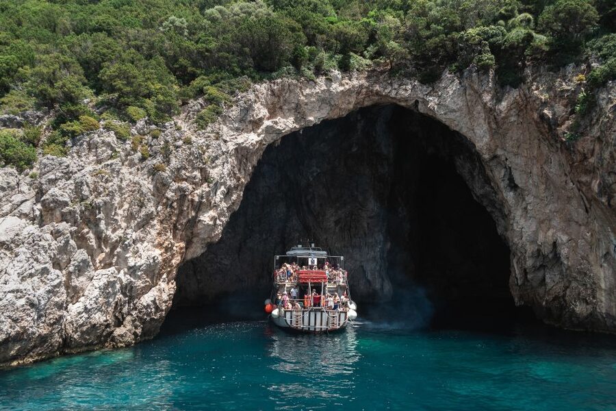 From Benitses/Lefkimmi: Blue Lagoon & Papanikolis Cruise - Who should book this trip?