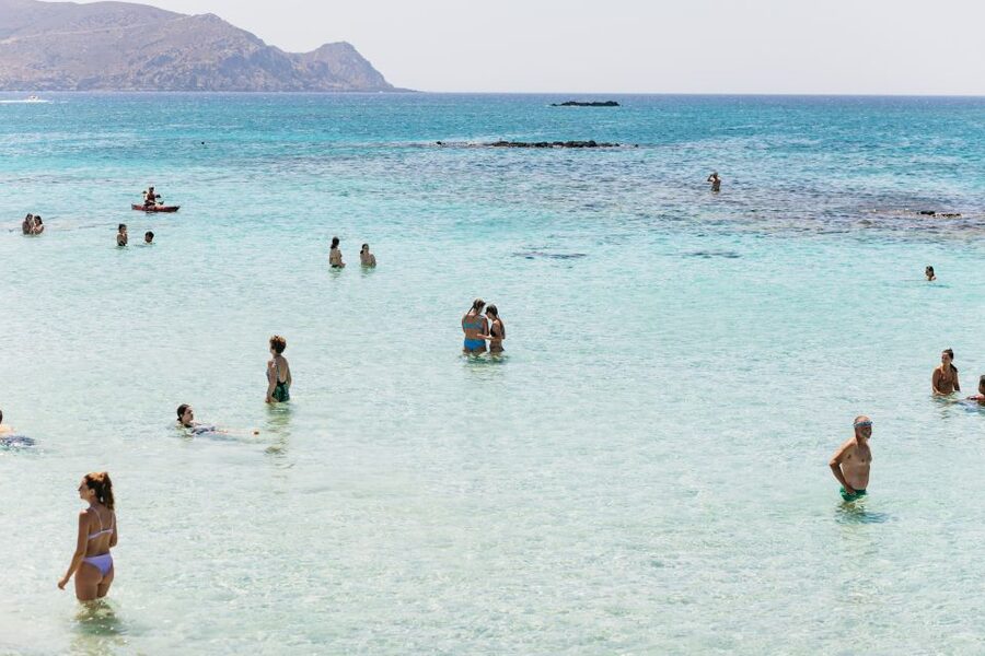 From Chania: Day Trip to Elafonisi Island Pink Sand Beach - The early pickup and long road west