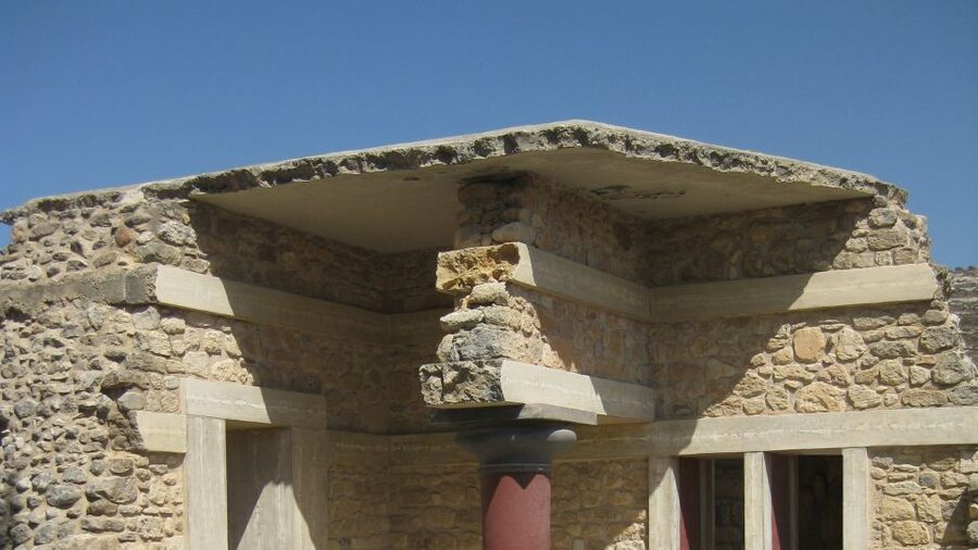 From Chania: Knossos Palace and Heraklion Full-Day Tour - One Hour at the Heraklion Archaeological Museum