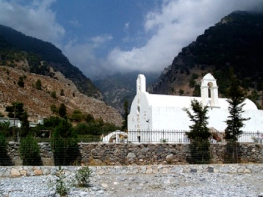 From Chania/Rethymno: Samaria Gorge Easy Way - Who should choose the easy way