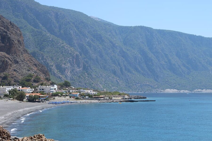 From Chania/Rethymno: Samaria Gorge Easy Way - The return journey requires patience