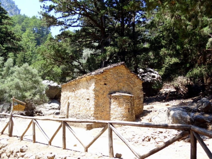 From Chania/Rethymno: Samariá Gorge Guided Hike with Pickup - Agia Roumeli and the Libyan Sea