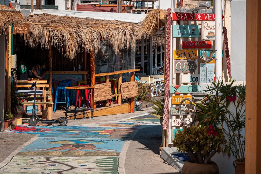 From Heraklion: Day Trip to Matala Hippie Beach and Caves - Beach, lunch, and town time without a rigid schedule