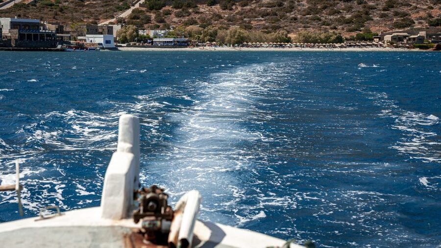 From Heraklion: Elounda, Kolokitha, and Spinalonga Boat Trip - Kolokitha Beach and turquoise water