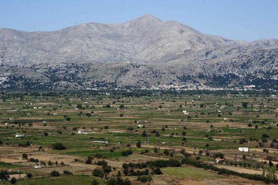 From Heraklion: Knossos and Lasithi Plateau Full-Day Tour - Knossos Palace, where the tour earns its keep