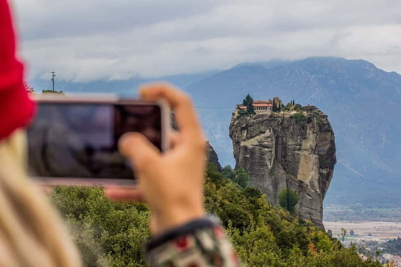 From Kalabaka/Kastraki: Meteora Monasteries Morning Tour - Doupiani Chapel and the older hermit tradition