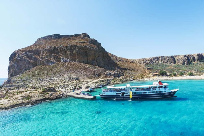 From Kissamos Port: Boat Cruise to Balos Lagoon & Gramvousa - The first hour on the water