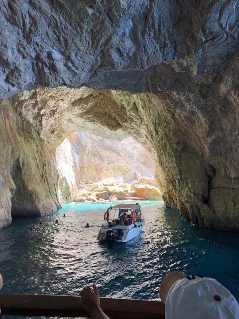 From Lefkimmi: Paxos, Antipaxos & Blue Caves Boat Tour - Key points to know before you book