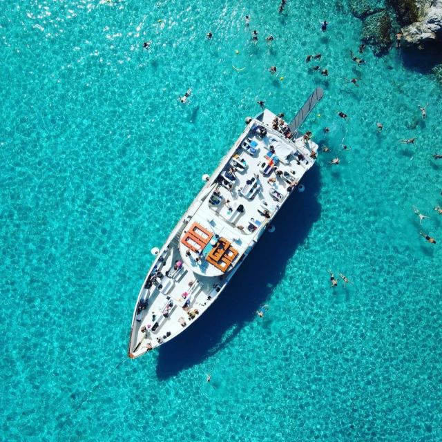 From Lefkimmi: Paxos, Antipaxos & Blue Caves Speedboat Tour - Two hours in Gaios, Paxos’ harbor town