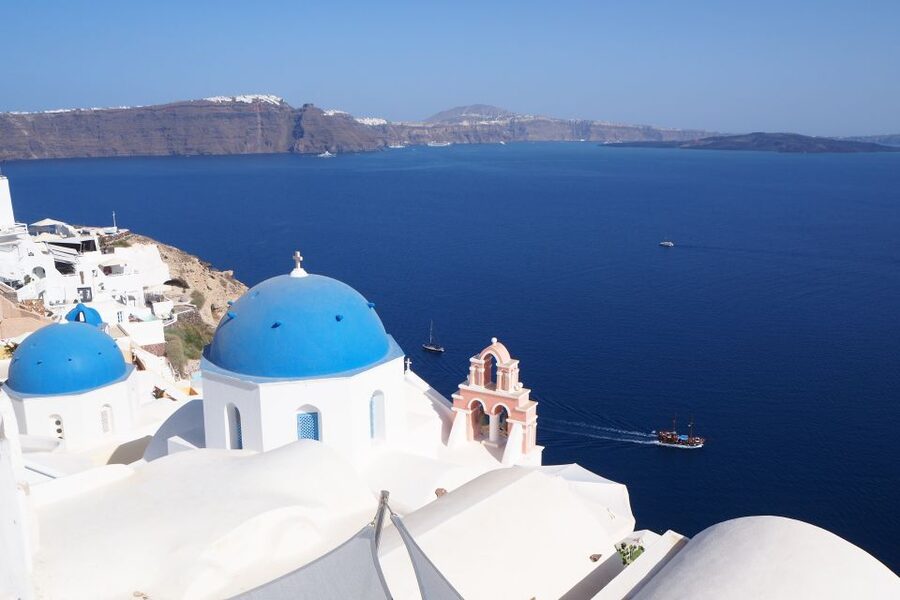 From Naxos: Full-Day Boat Trip to Santorini - Who should book this trip?
