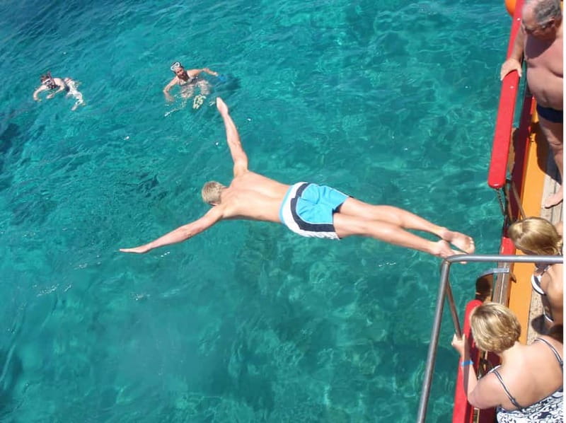 From Naxos: Koufonisia Boat Cruise and Rina's Cave w/ Lunch - Who will enjoy this cruise most