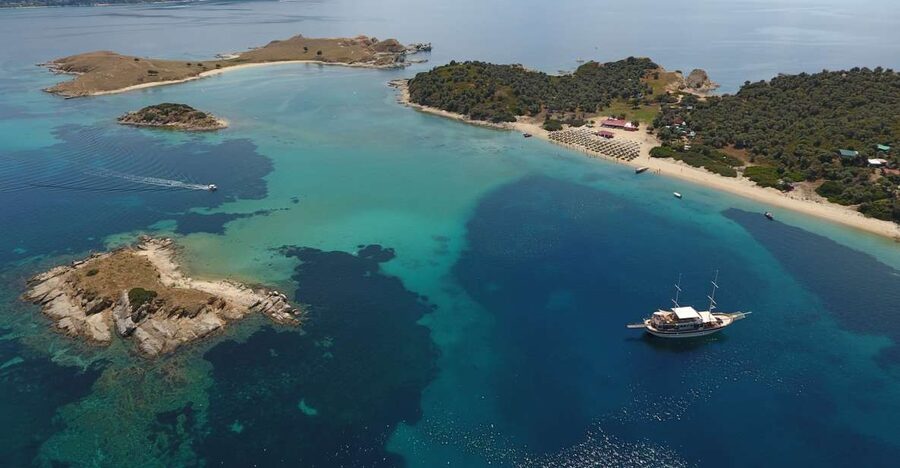 From Ouranoupoli: Blue Lagoon Two Island Cruise - Swimming around uninhabited Diaporos Island
