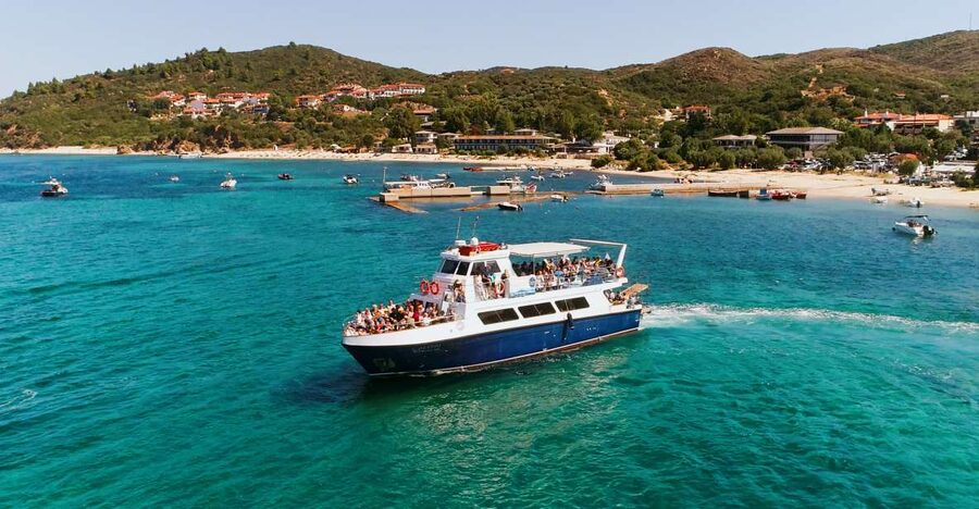 From Ouranoupolis: Cruise to Mount Athos Monasteries - Seeing eight monasteries from the water