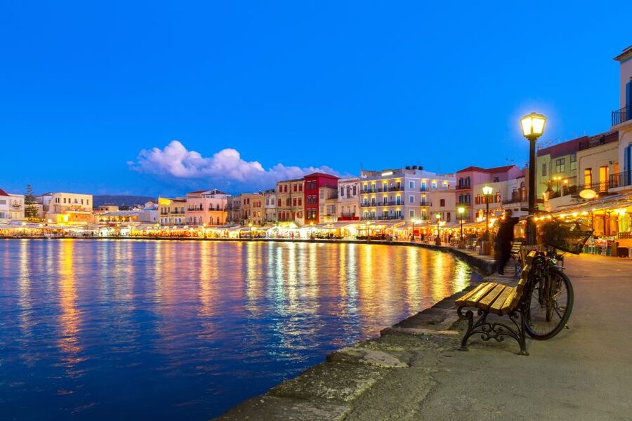 From Rethymno: Full- or Half-Day Trip to Chania - The Venetian Port and lighthouse walk