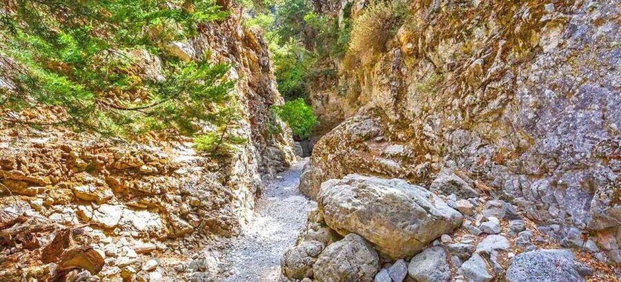 From Rethymno: Imbros Gorge & Libyan Guided Sea Tour - Walking through the 8-kilometer gorge