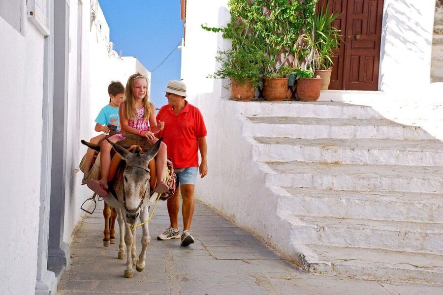 From Rhodes City: Evening Bus Trip To Lindos - Why an evening visit suits Lindos