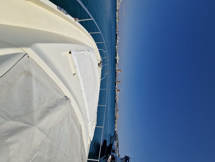From Rhodes: Yacht Cruise to Lindos with Lunch and Drinks - Who will enjoy this Rhodes yacht cruise?