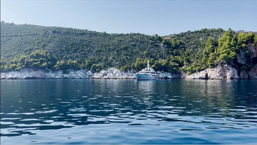 From Skiathos: Skopelos and Alonissos Boat Trip with Stops - Skopelos Town and its church-lined lanes