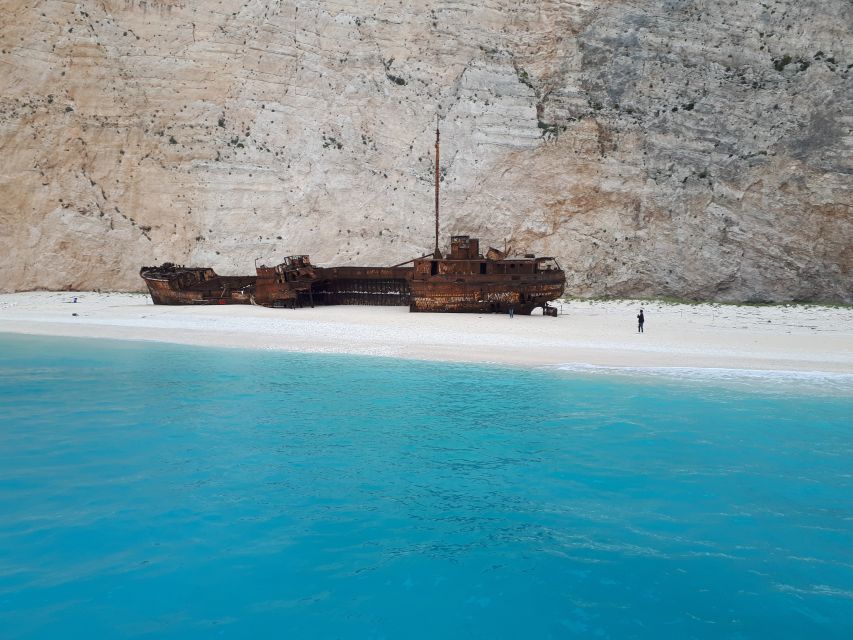 From St.Nikolaos: Boat Cruise to Navagio Beach & Blue Caves - Shared or private boat?