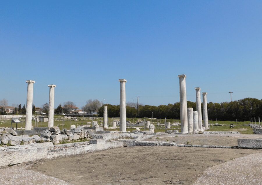 From Thessaloniki: Aigai Royal Tombs & Pella Museum Day Trip - Walking the archaeological site at Pella