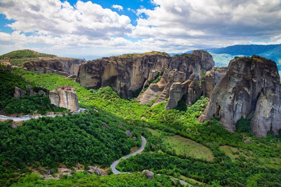 From Thessaloniki: Full Day Trip to Meteora - Arriving in Kalambaka around 11:30