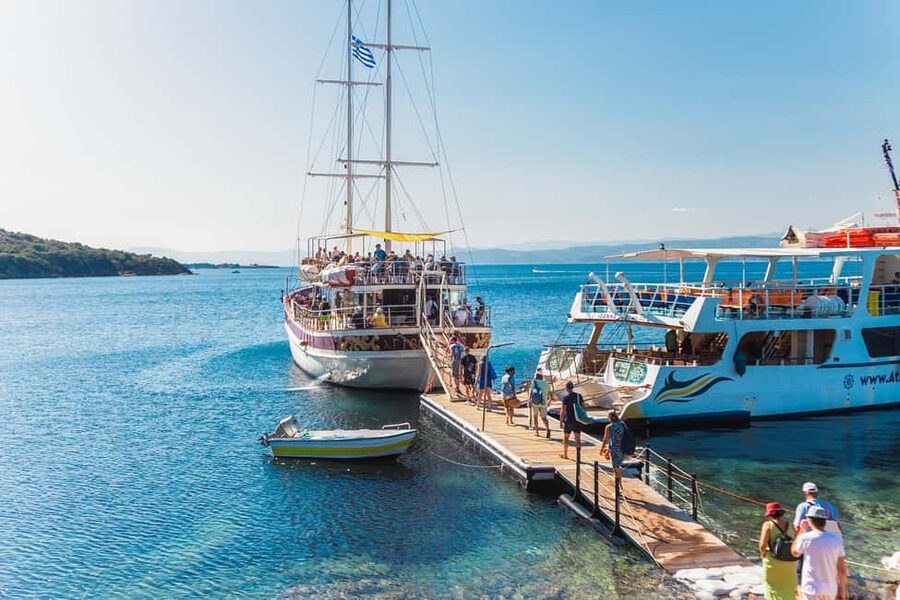 From Thessaloniki: Halkidiki Blue Lagoon Cruise with Lunch - Who will enjoy this day most?