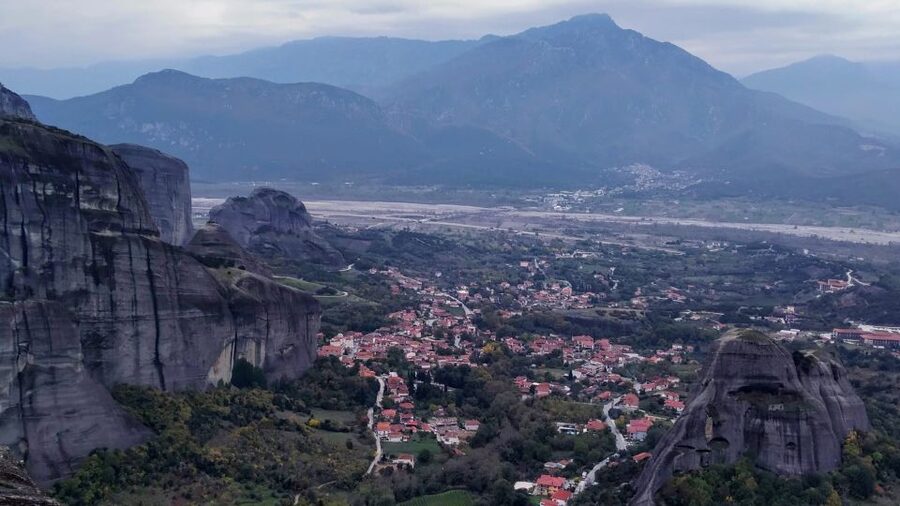 From Thessaloniki: Meteora Small Group Day Trip - Who should book this Meteora trip?