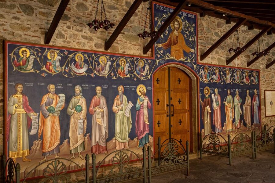 From Thessaloniki: Train Trip to Meteora & Monastery Tour - Meeting the guide at Kalambaka station