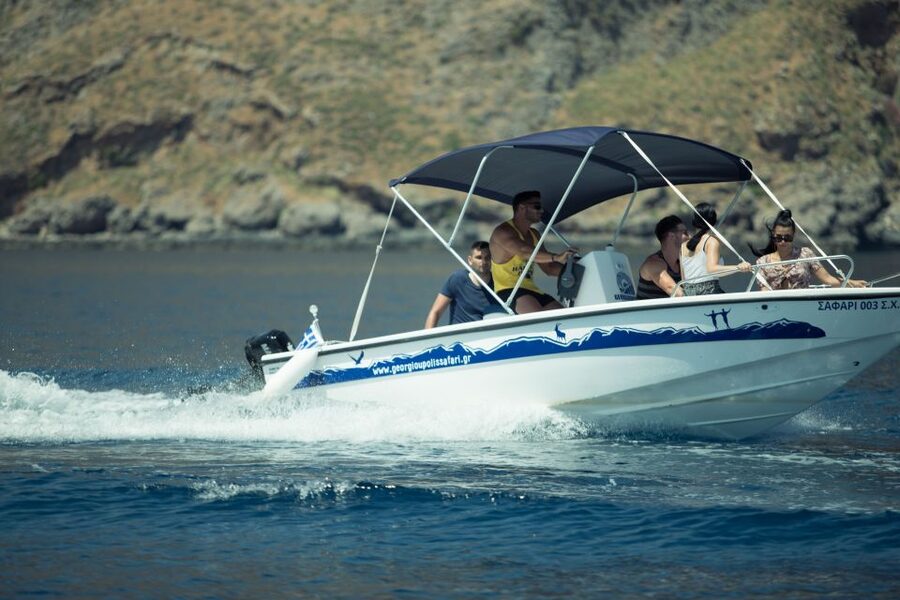 Georgioupolis: Rent a Boat Safari Sea Tour - Following the coast from Georgioupolis