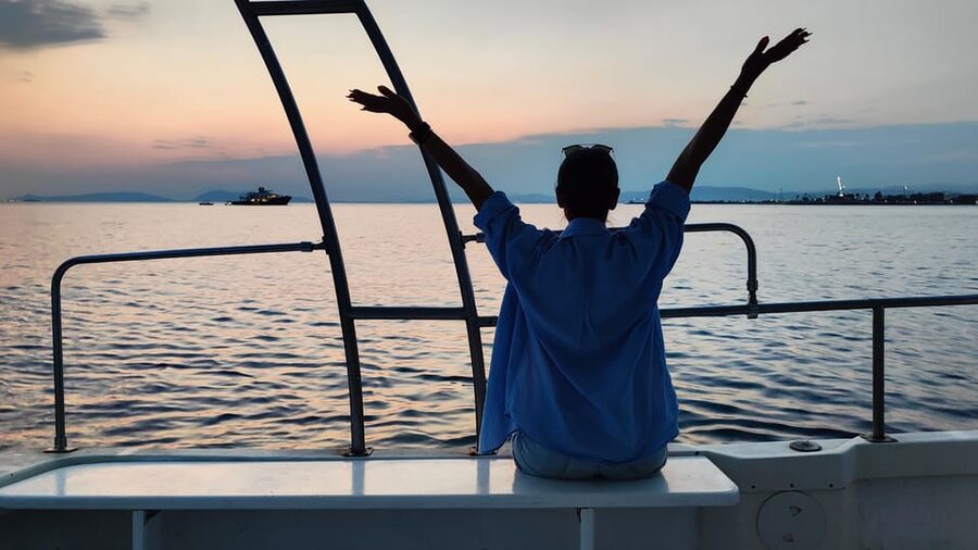 Glyfada Athens : Fishing and Swimming Tour with Lunch - A local approach to fishing