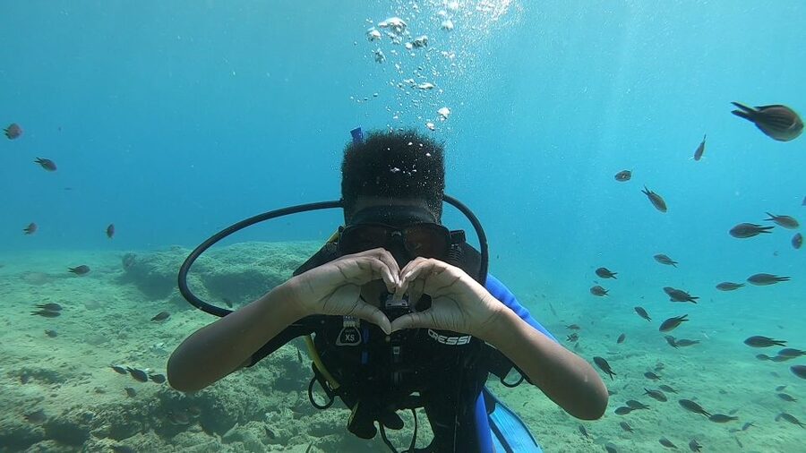 Heraklion: Beginner Scuba Diving Lesson with PADI Instructor - Why Agia Pelagia is a good place to start