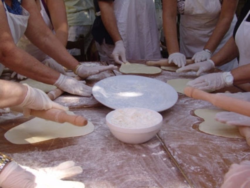 Heraklion: Cretan Cooking Lesson with Lunch in Arolithos - What the two-and-a-half-hour activity actually includes