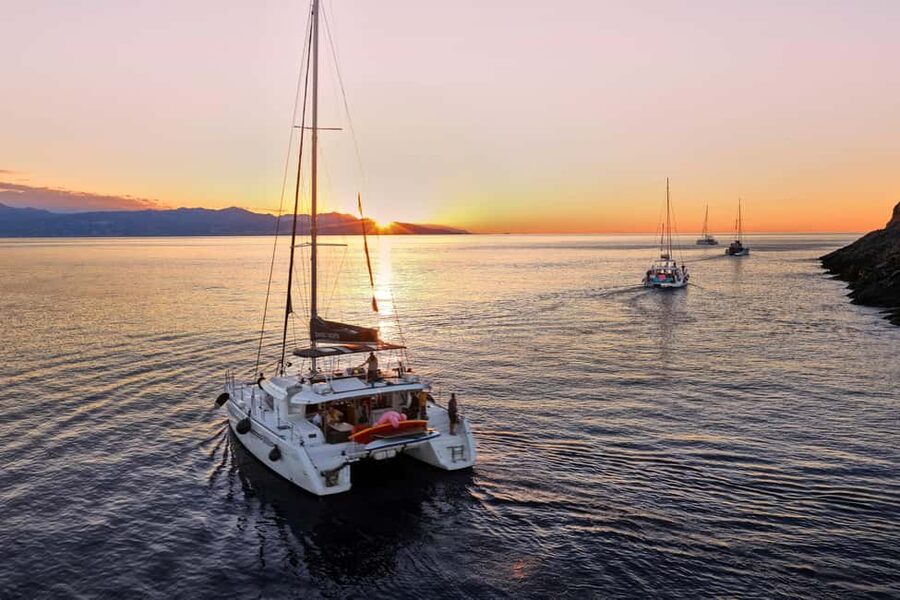 Heraklion: Dia Island Catamaran Cruise with Dinner and Wine - Key Points Before You Book