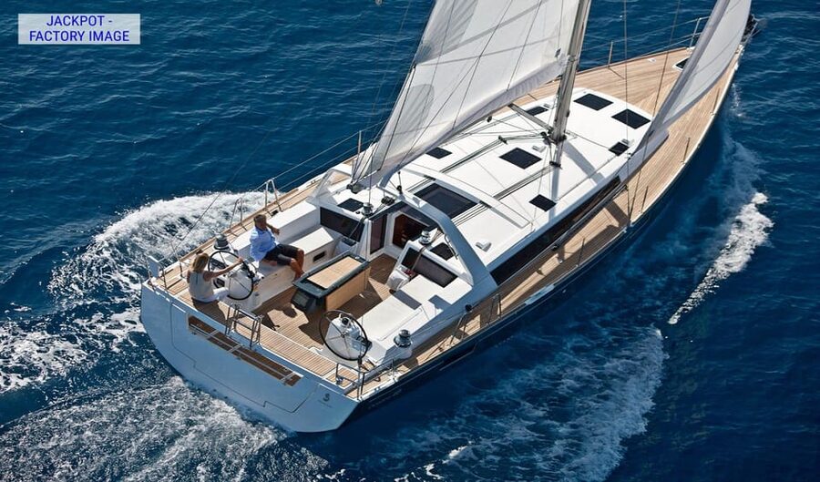Heraklion: Dia Island Luxury Sailing Trip with Meal & Drinks - Three and a half hours for swimming, snorkeling, and sun